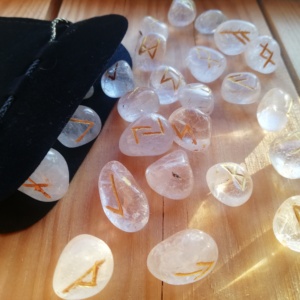 kit runas quartzo transparente