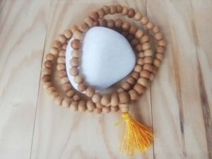 japamala de sandalo